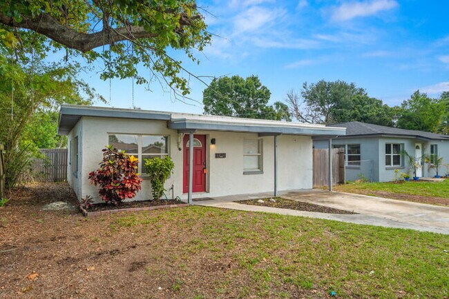 7537 35th Ave N