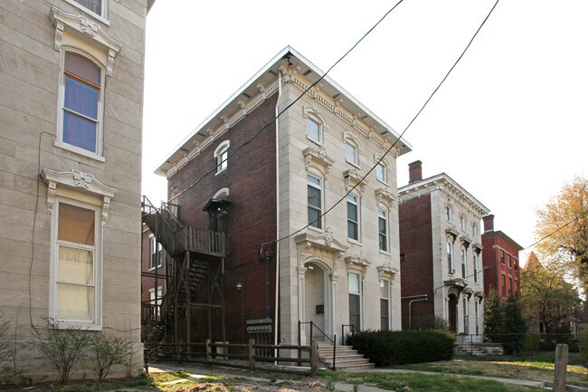 1111 S 2nd St in Louisville, KY - Building Photo - Building Photo