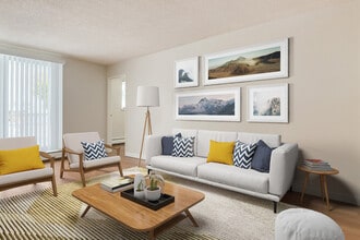 Edwin Manor in Medicine Hat, AB - Building Photo - Building Photo