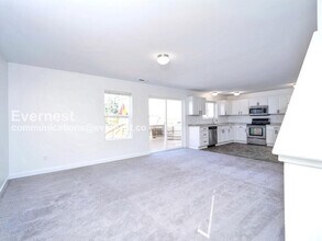 29775 218th Pl SE in Kent, WA - Building Photo - Building Photo