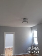 332 Sip Ave-Unit -# 1 in Jersey City, NJ - Building Photo - Building Photo