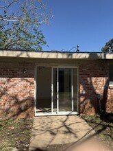 1761 El Mar Ln in Seabrook, TX - Building Photo - Building Photo