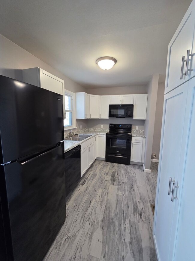 715 N Kokomo Ave in Derby, KS - Building Photo - Building Photo