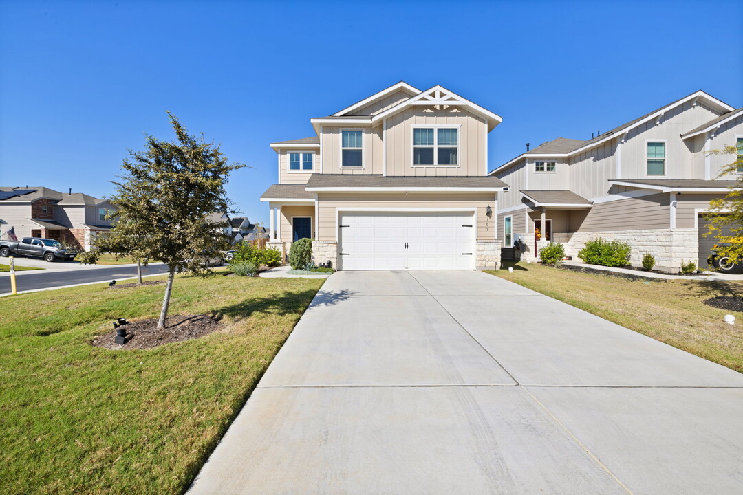 301 Black Alder St in Georgetown, TX - Building Photo