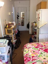 1061 Beacon St, Unit 14 in Brookline, MA - Foto de edificio - Building Photo