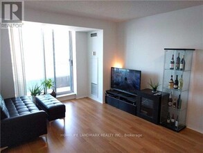 1-2001 Pemberton Ave in Toronto, ON - Building Photo - Building Photo