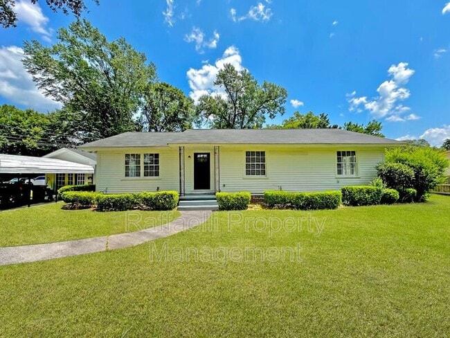 property at 4106 Texas Blvd