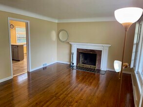 21521 Benjamin St in St Clair Shrs, MI - Building Photo - Building Photo