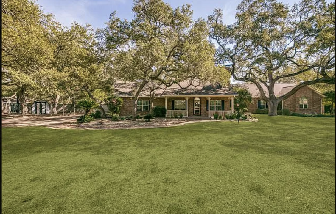 20008 Cedar Branch in Garden Ridge, TX - Building Photo