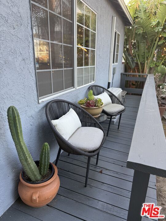 830 Brooks Ave in Los Angeles, CA - Building Photo - Building Photo