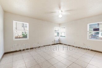 221 15th Ave N in Jacksonville Beach, FL - Building Photo - Building Photo