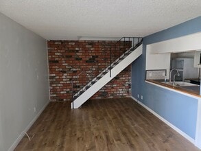 2627 Spinnaker Ave in Port Hueneme, CA - Building Photo - Building Photo