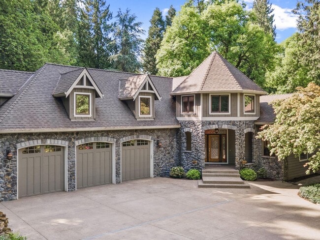 property at 4207 SE Aldercrest Rd