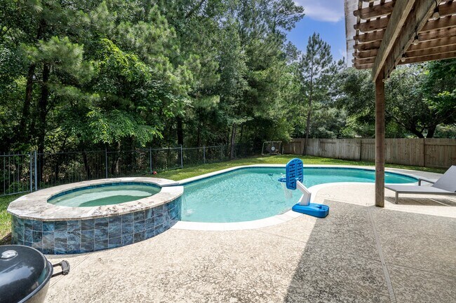 11 Dahlia Trail Pl in Spring, TX - Building Photo - Building Photo