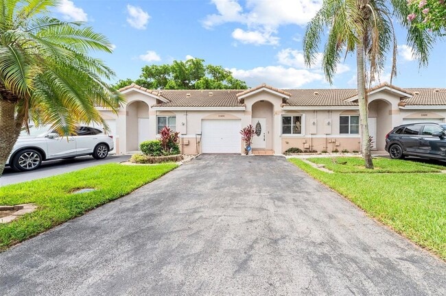 11424 SW 17th Ct in Miramar, FL - Building Photo - Building Photo