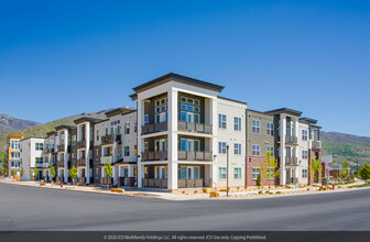 ICO Station Parkway in Farmington, UT - Building Photo - Building Photo