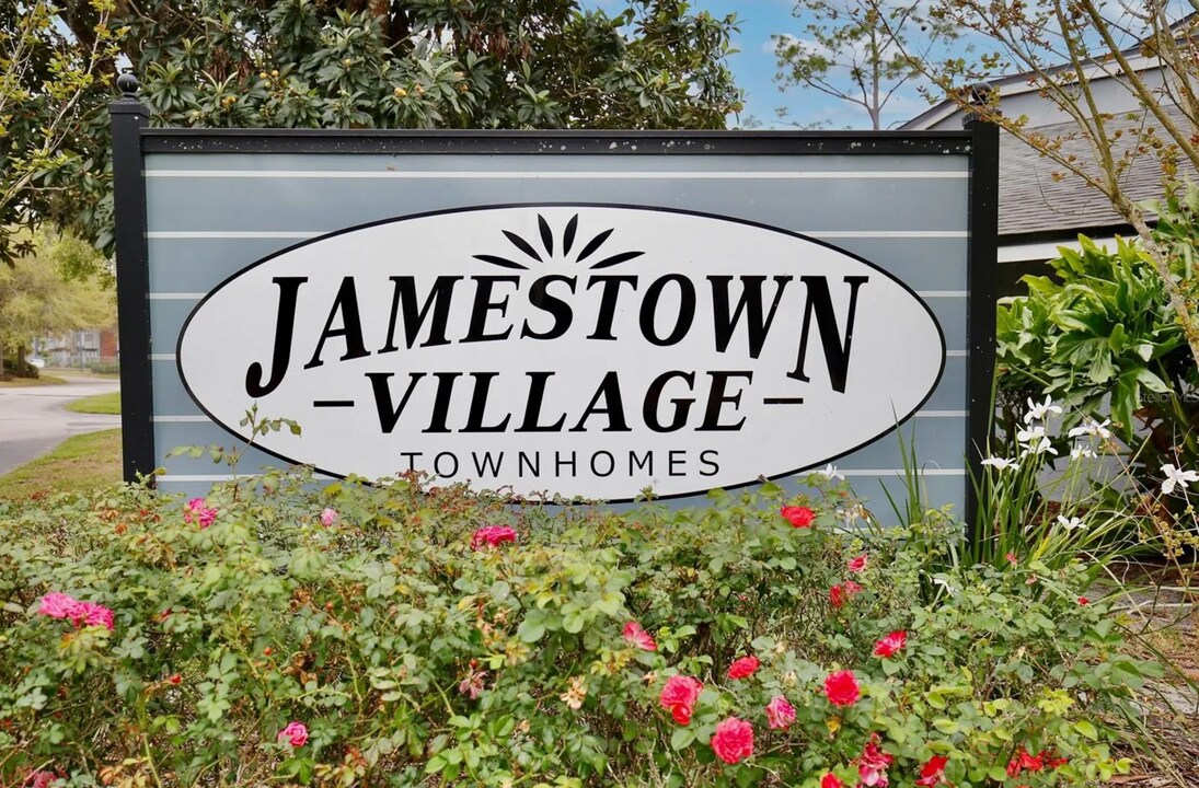 713 St Matthew Cir in Altamonte Springs, FL - Building Photo