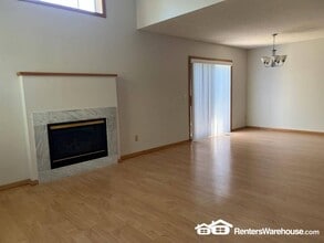 8938 Spring Ln in Woodbury, MN - Building Photo - Building Photo