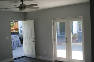 10390 Don Pico Rd in Spring Valley, CA - Foto de edificio - Building Photo