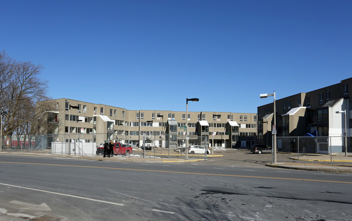 Charlesview in Boston, MA - Foto de edificio