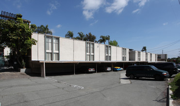 Mesa Cove in La Mesa, CA - Building Photo - Building Photo