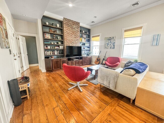 589 Franklin St in Cambridge, MA - Building Photo - Building Photo