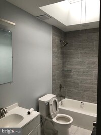 607 E Stafford St photo'