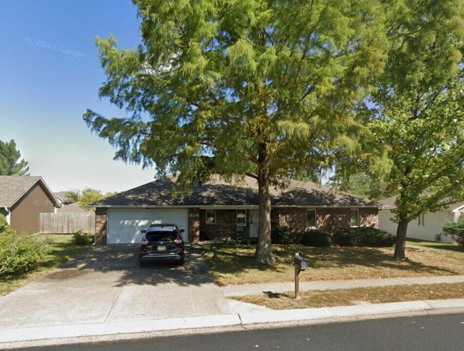 1109 Chadwick Dr in Columbia, MO - Building Photo
