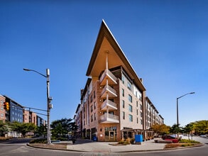 Pointe on Mass in Indianapolis, IN - Building Photo - Building Photo