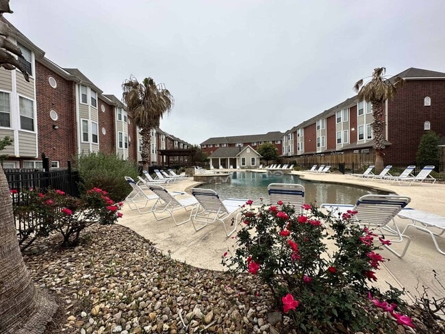 1198 Jones Butler Rd in College Station, TX - Building Photo - Building Photo