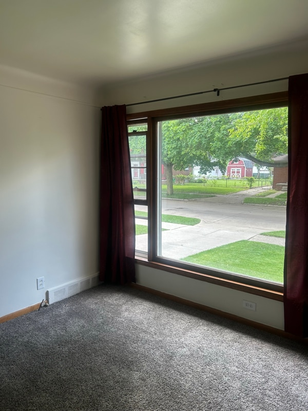 15578 Regina Ave in Allen Park, MI - Building Photo - Building Photo