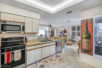 820 3rd St S in Naples, FL - Foto de edificio - Building Photo