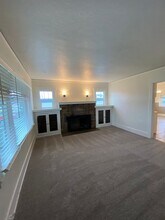 15721 Main St E in Sumner, WA - Building Photo - Building Photo