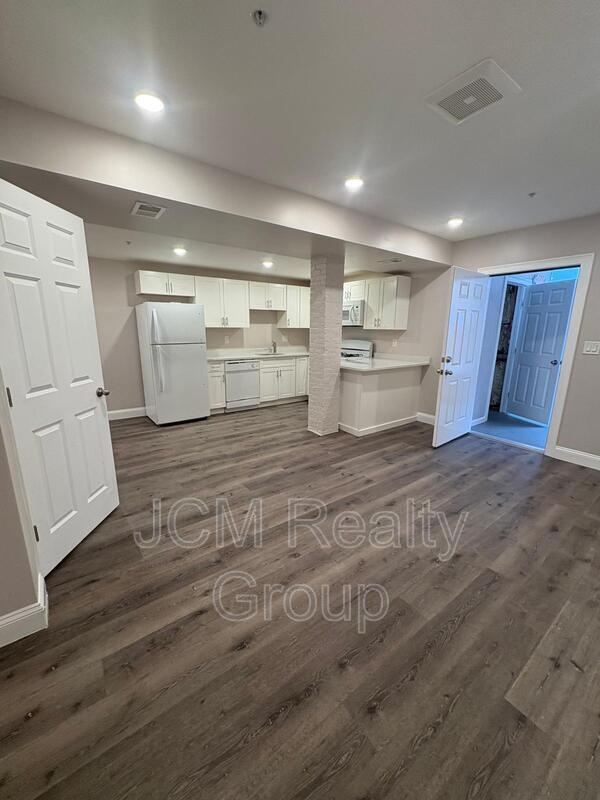 32 Hartwell St in Boston, MA - Building Photo - Building Photo