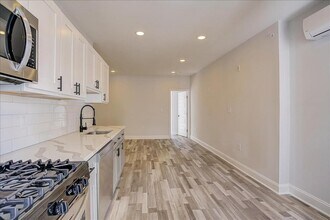 95 E Duval St in Philadelphia, PA - Building Photo - Building Photo