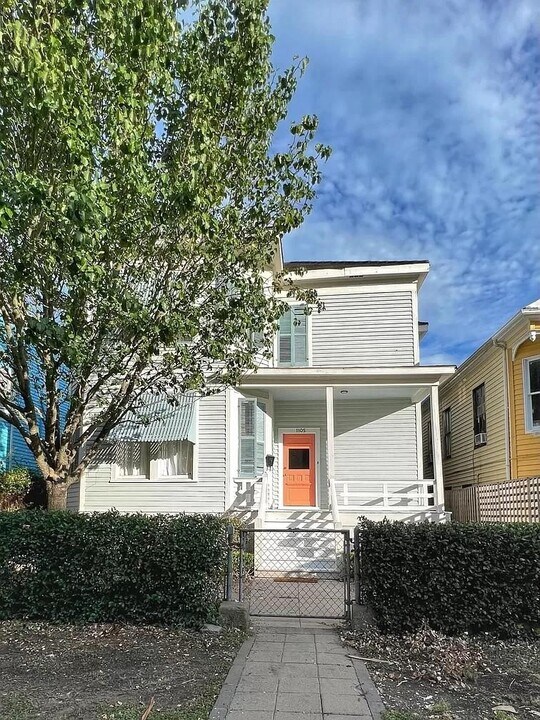1105 Market St in Galveston, TX - Building Photo