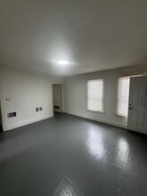 645 Woodland Ave in Toledo, OH - Building Photo - Building Photo