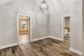 104 Sickles Ave-Unit -3 in New Rochelle, NY - Building Photo - Building Photo