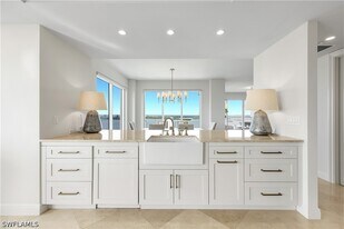 4951 Bonita Bay Blvd, Unit 1501 in Bonita Springs, FL - Building Photo
