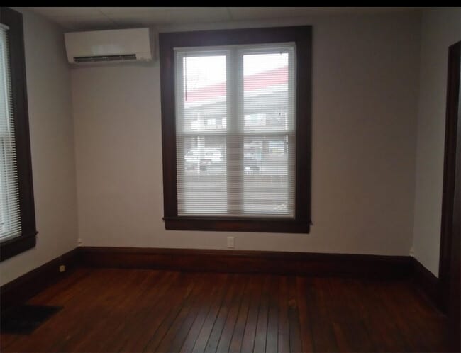 623 W Washington Blvd, Unit Downtown Studio 500 in Fort Wayne, IN - Foto de edificio - Building Photo