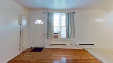 112 E Main St in Front Royal, VA - Building Photo - Building Photo