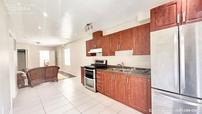 2 Wharfside Ln in Toronto, ON - Building Photo - Building Photo