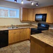 965 Humboldt St in Victoria, BC - Building Photo - Building Photo