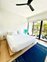 2135 Washington Ct, Unit 1 in Miami Beach, FL - Building Photo