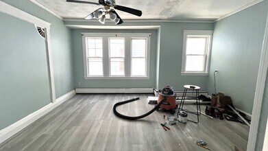 58 Agawam St in Revere, MA - Building Photo - Building Photo