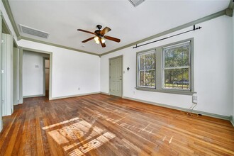 1119 E Crosstimbers St in Houston, TX - Foto de edificio - Building Photo