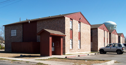 Vestal Apartments in San Antonio, TX - Foto de edificio - Building Photo