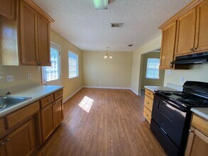 3037 Ginny Dr in Valdosta, GA - Building Photo - Building Photo