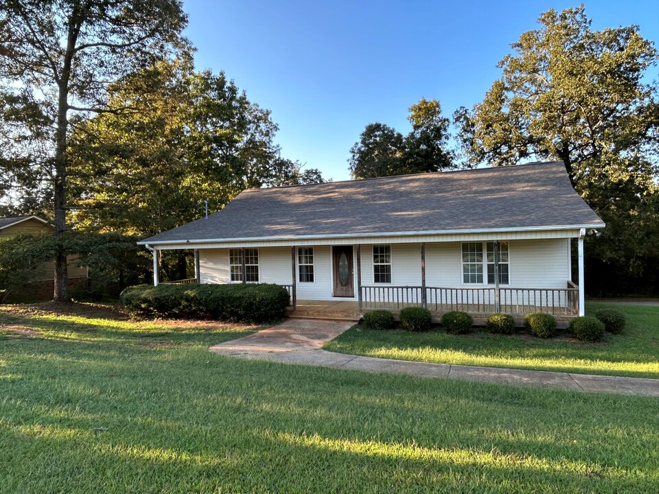 288 Wyatt Blvd in Lincoln, AL - Building Photo