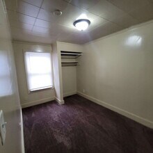 2315 W Morris St in Indianapolis, IN - Foto de edificio - Building Photo